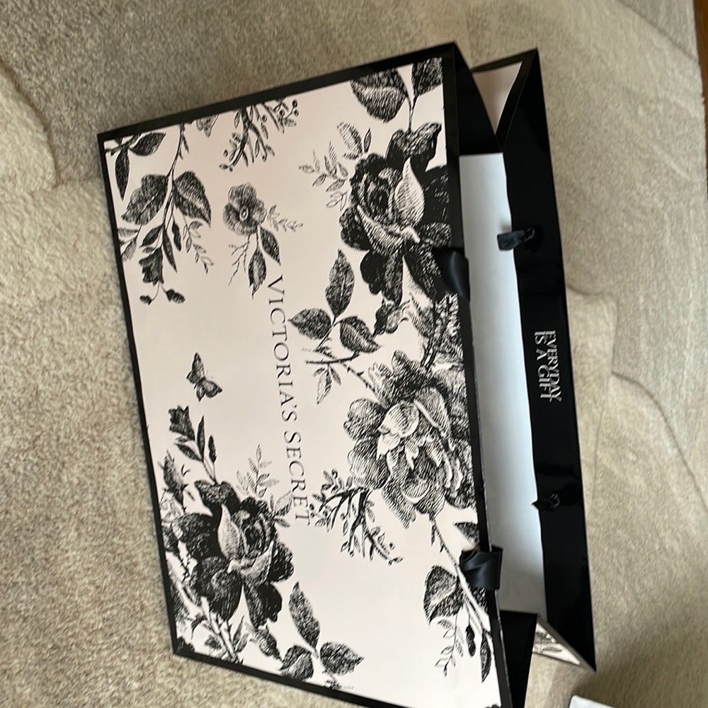 Victoria secret gift bag